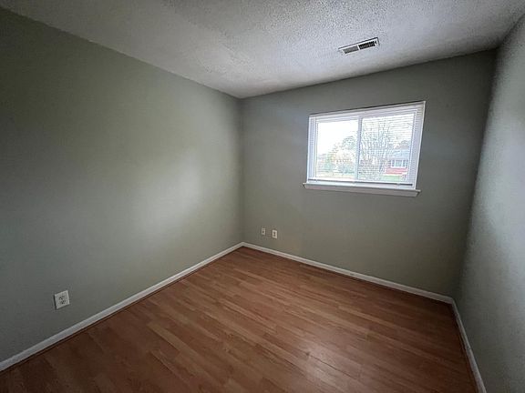 5th image of 416 Big Pine Dr