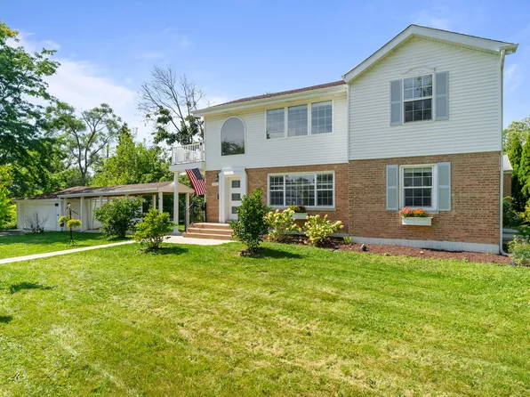 201 W Potomac Ave, Lombard, IL 60148