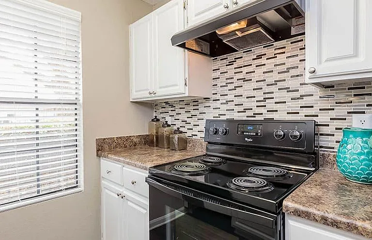 Bradford Pointe — Photo 2
