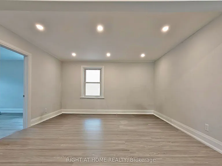 92 Cadillac Ave S #UPPER — Photo 11