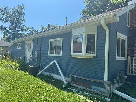 4th image of 89 Lakeview Ave