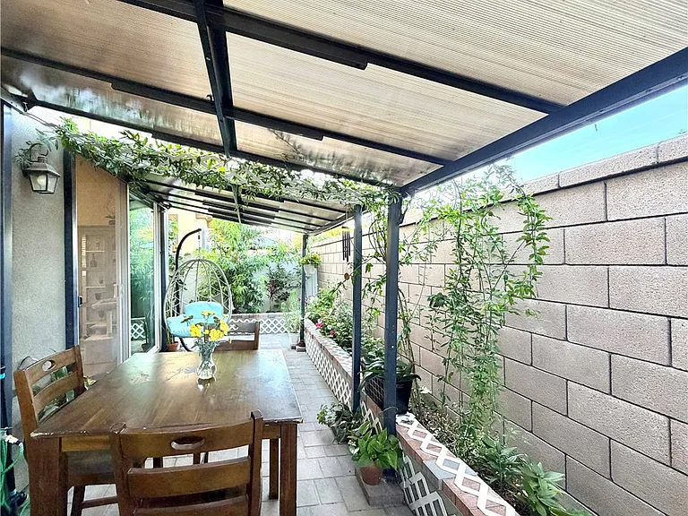 4248 Vermilion Ct — Photo 9