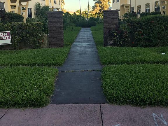 4th image of 160 S Shore Dr #8