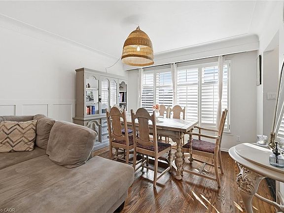 4th image of 155 Ridge St