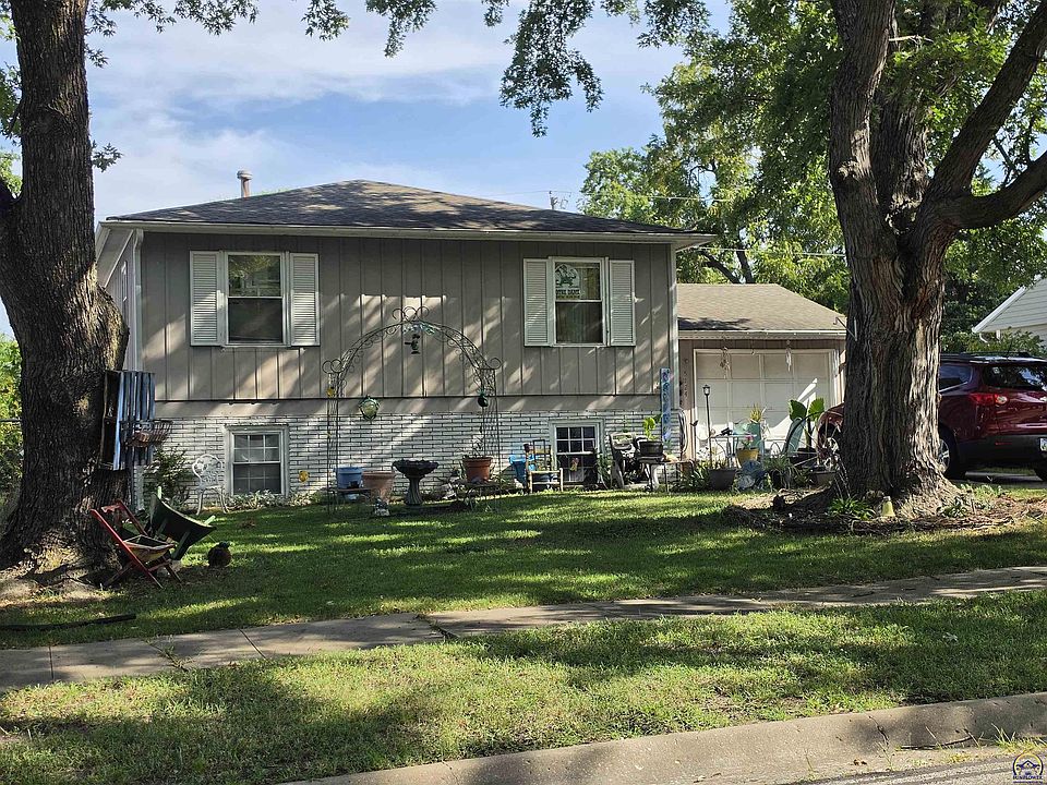 1st image of 5124 SW 32nd Ter