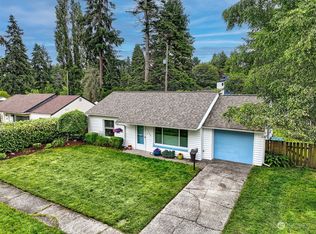 18022 9th Ave NE, Seattle, WA