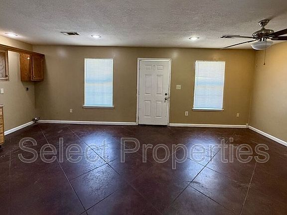 5th image of 920 Belt St Unit 1