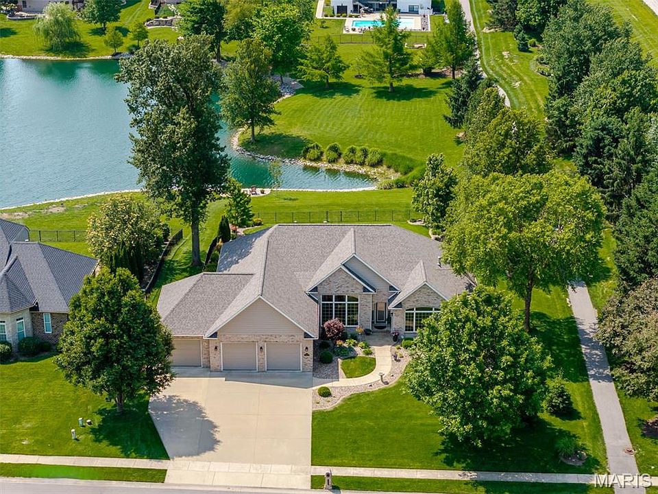1st image of 8402 Braeswood Estates Dr