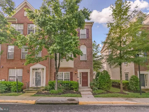 5217 Maries Retreat Dr #114, Bowie, MD 20720
