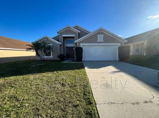 110 Argyle Gate Loop Rd, Dundee, FL 33838