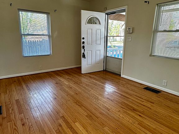4th image of 6124 42nd Ave