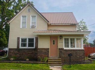 208 W John St, Knox, IN 46534