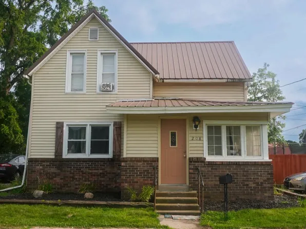 208 W John St, Knox, IN 46534