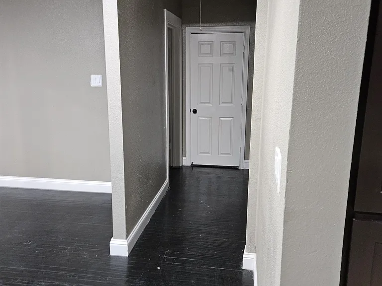 1822 Stella Ave — Photo 21