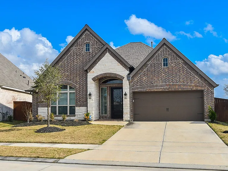10131 Napier Dr — Photo 2