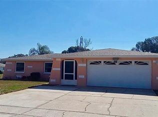 5742 Dolores Dr, Holiday, FL 34690