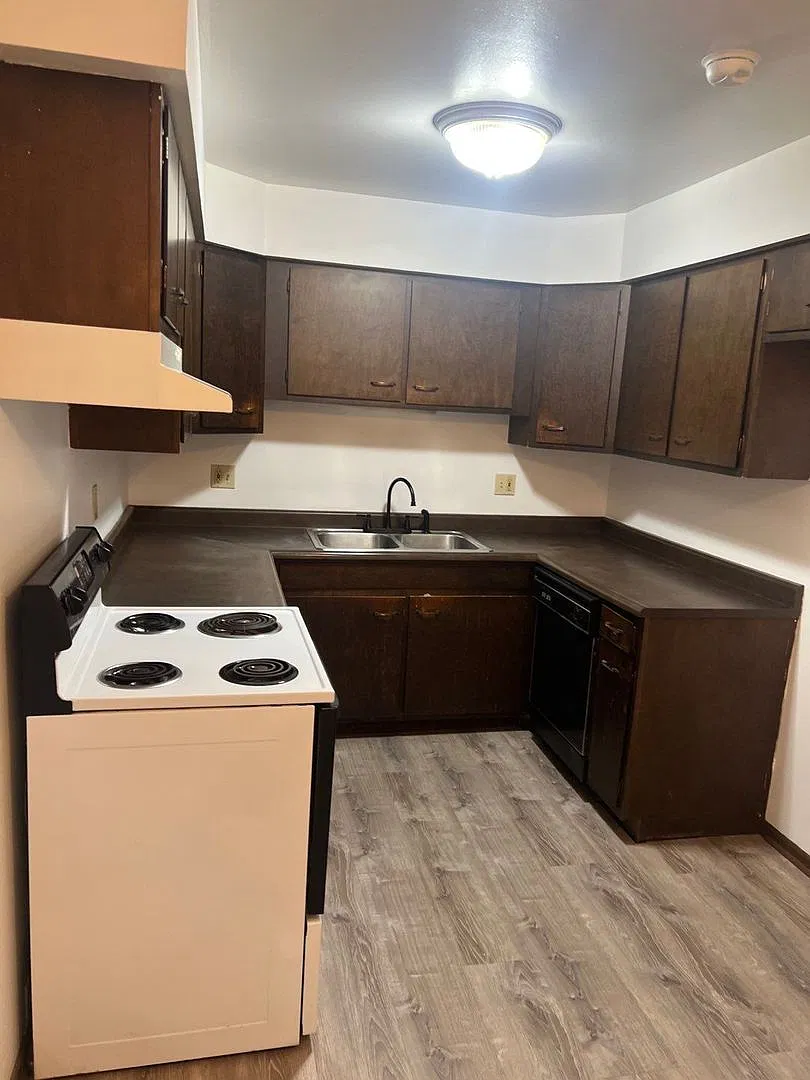 3107 97th Place — Photo 1