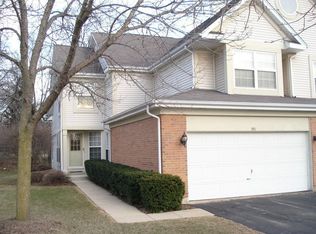 351 Cimarron Rd E, Lombard, IL 60148