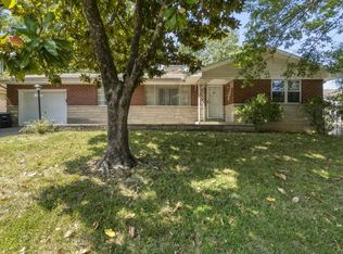 1529 N Henderson Ave, Cape Girardeau, MO 63701