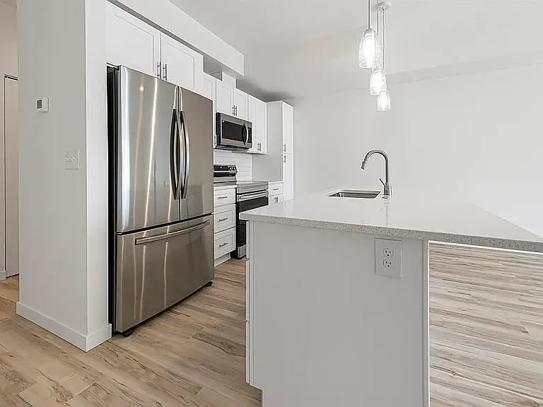 1130 Greenfield Dr #1130 — Photo 9