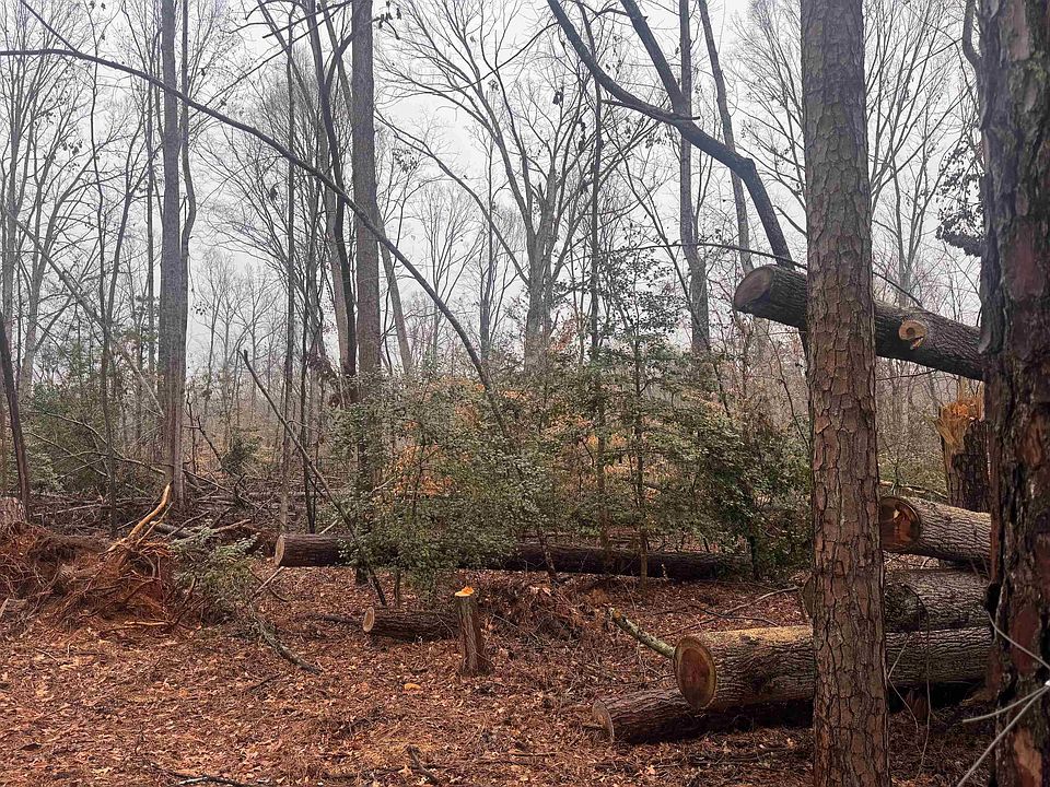 1st image of Deerfield Dr