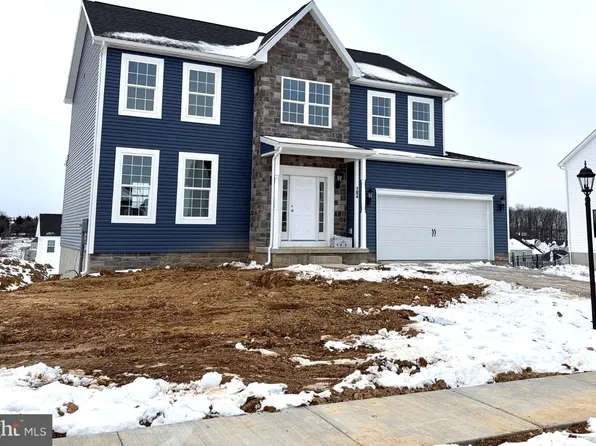 104 Stonewicke Dr #86, Hanover, PA 17331