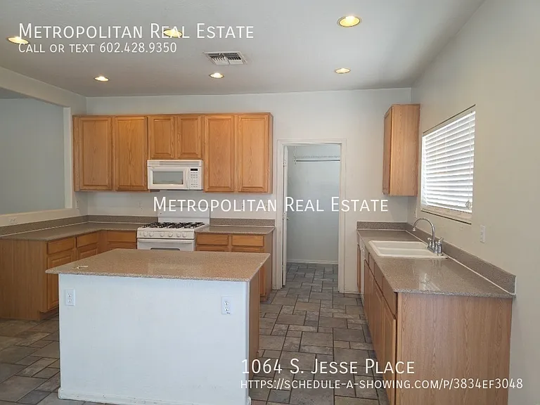 1064 S Jesse Pl — Photo 7