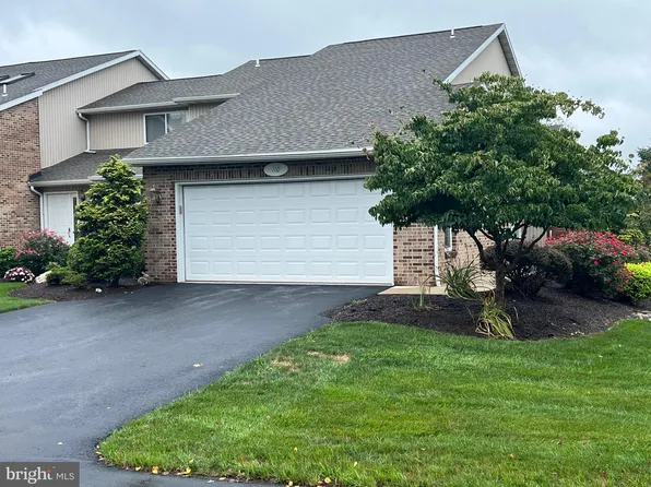 110 Leisure Ct, Wyomissing, PA 19610