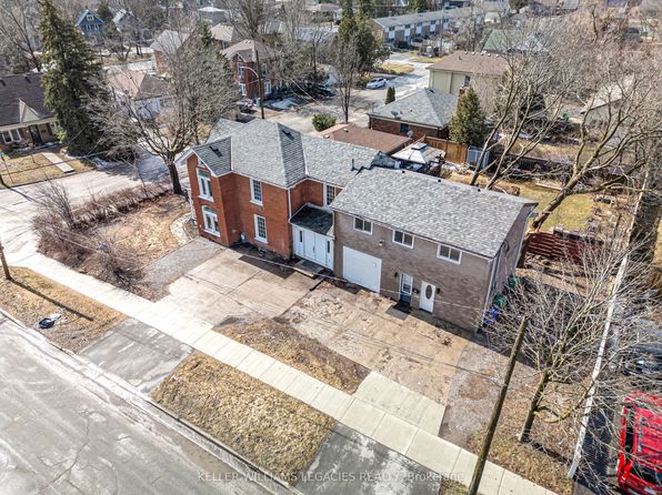 52 1/2 Victoria Ave N, Peterborough, ON K9H 4W1