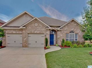 5028 Valley Cove Dr SE, Owens Cross Roads, AL 35763