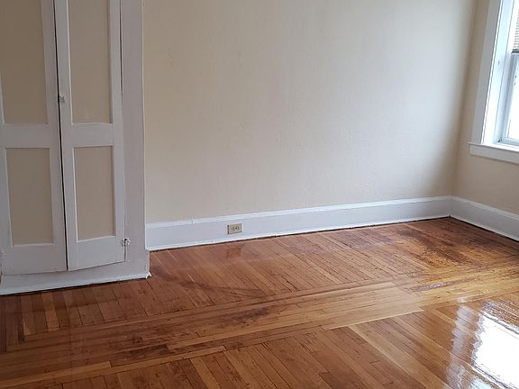 2nd image of 187 Maplewood Ave APT 3