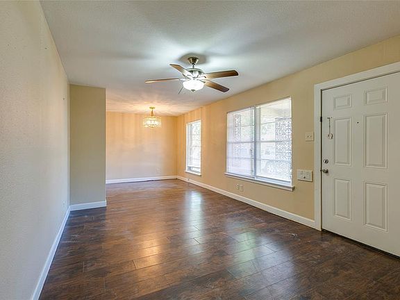 4th image of 2726 Highwood Dr