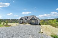 Colby Dr-1604-001
