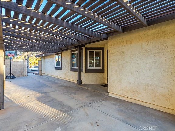 5th image of 37077 32nd St E