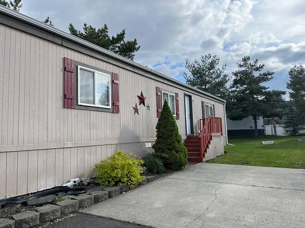 255 NW Golden Hills Dr Spc 46, Pullman, WA 99163