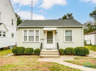 2726 Gracewood Rd, Toledo, OH 43613