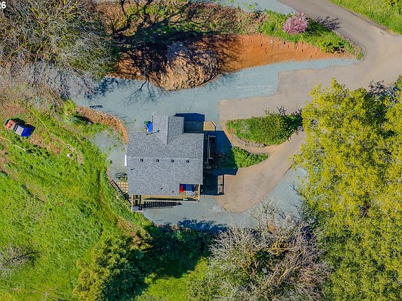 2nd image of 55593 Glen Aiken Creek Rd