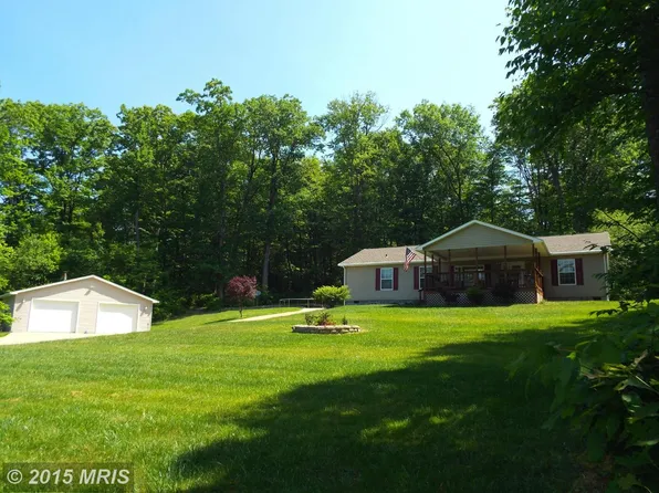 80 Sine Pl, Bruceton Mills, WV 26525
