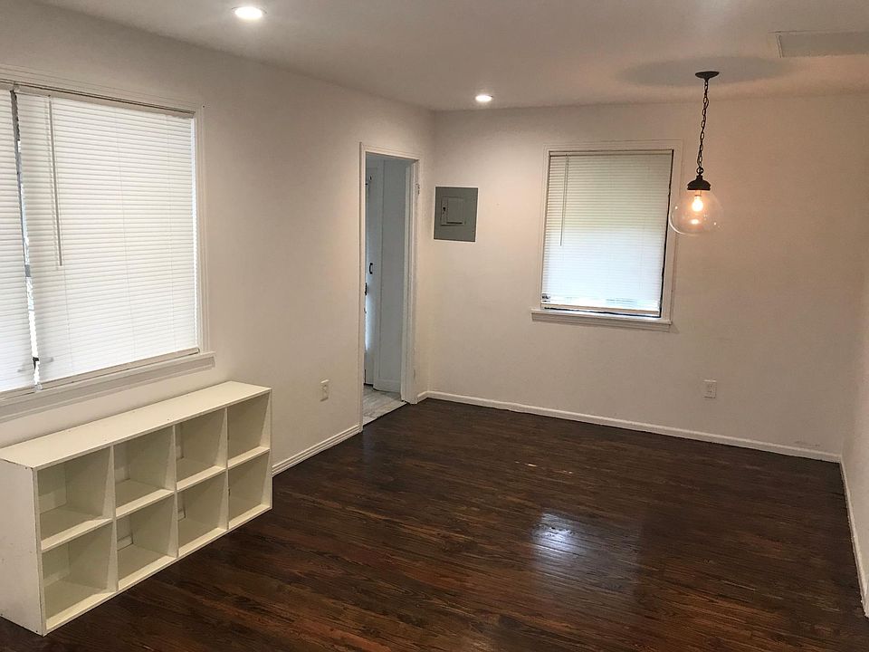 1st image of 2604 Dickson Ave