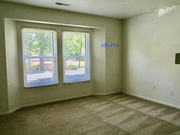 1822 Charles Ct #1 — Photo 7