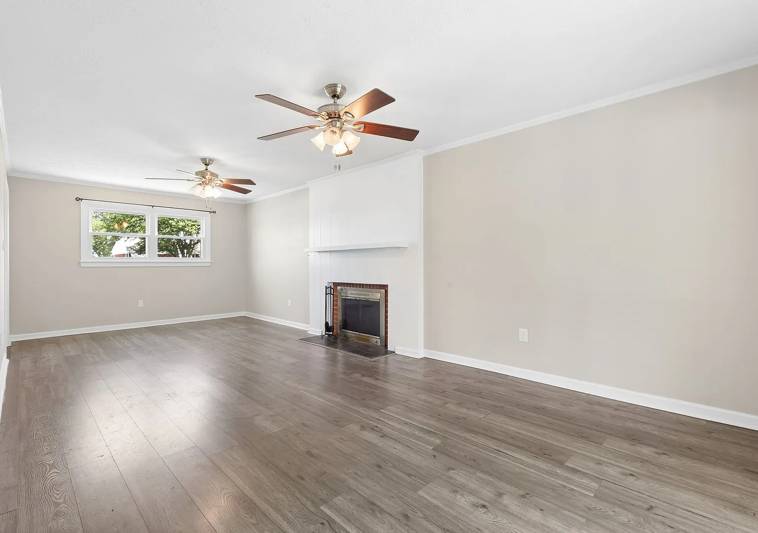**Waterfront Rental With Deep Water Access In Grandview Shores — Photo 4