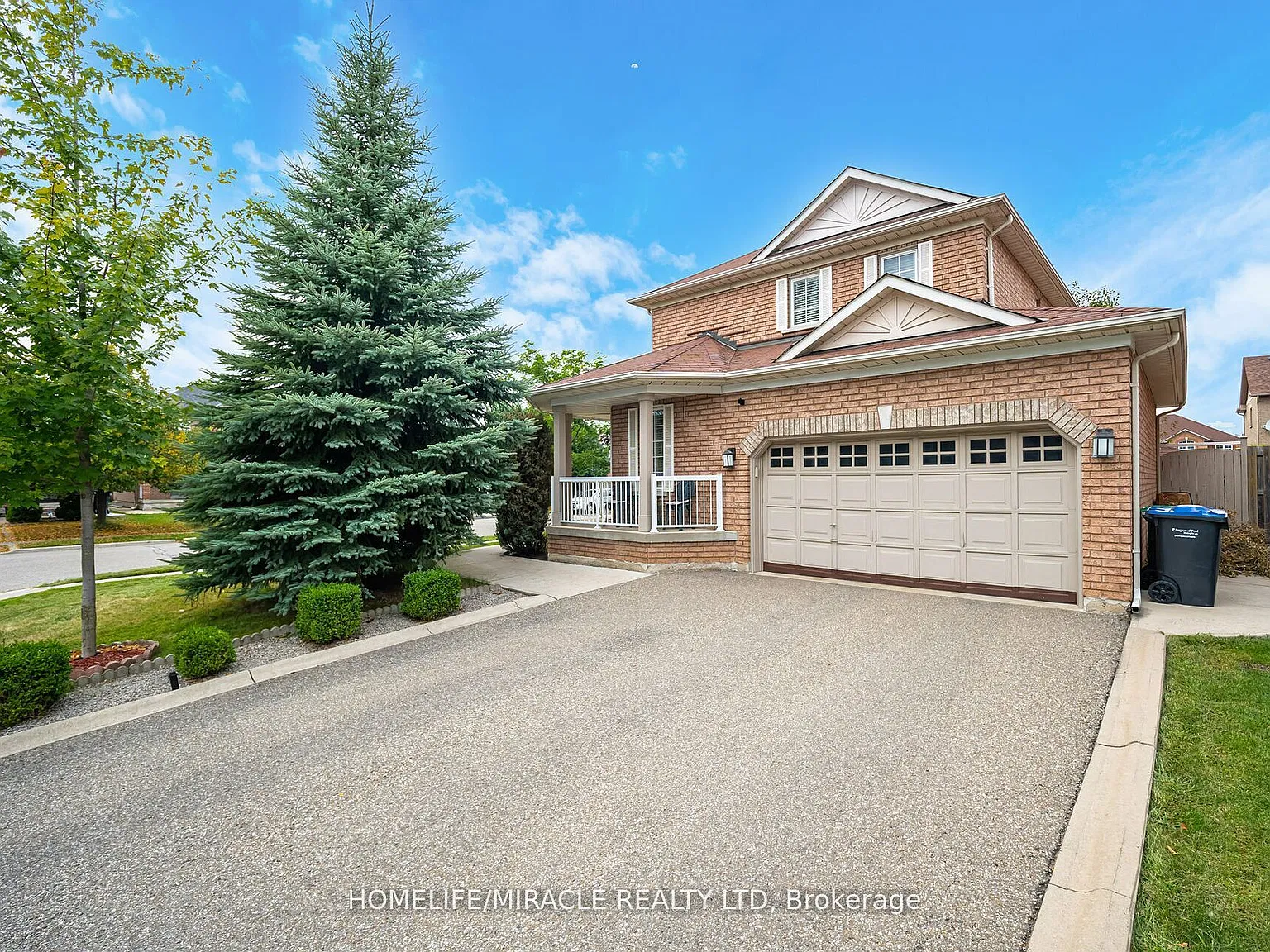 4 bed, $3,350 — Photo 1