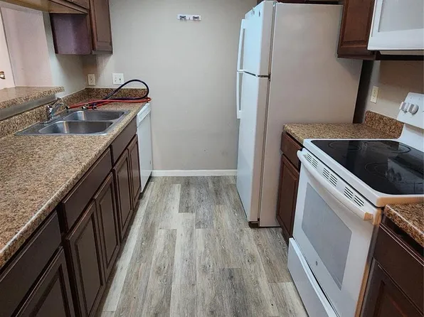 2818 S Bartell Dr APT 7, Houston, TX 77054