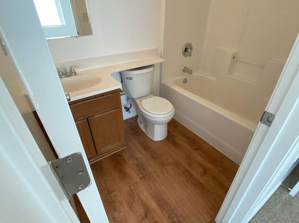 1584 E Courtney Pl #2