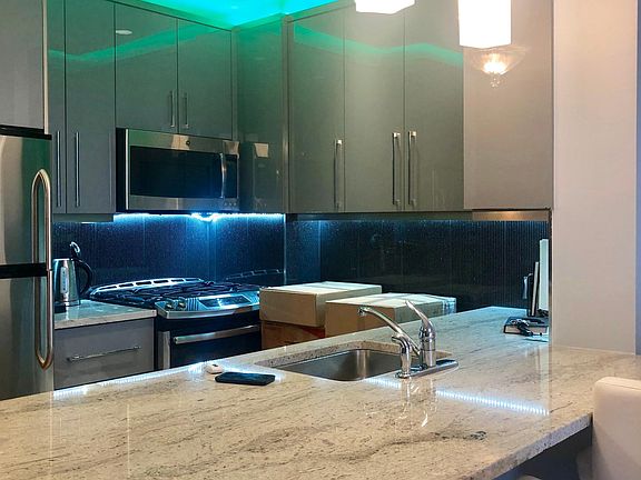 2nd image of 50 Oceana Dr W APT 6D