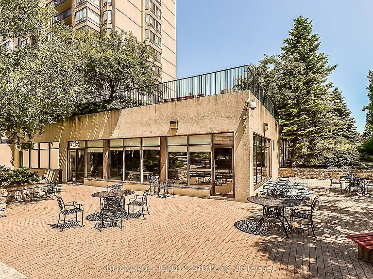 20 Cherrytree Dr #802 — Photo 38