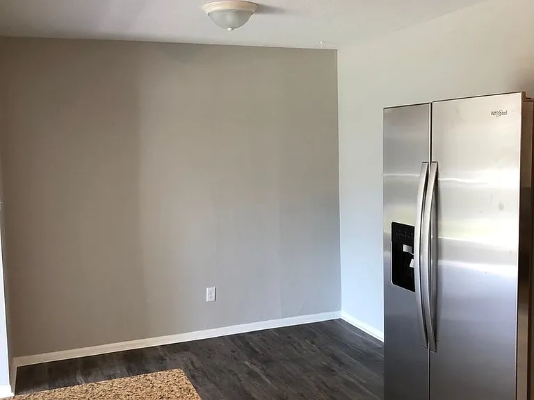 3331 N Valleyview Dr — Photo 5