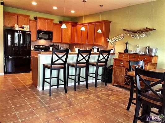 5th image of 13863 Canterbury Avenue