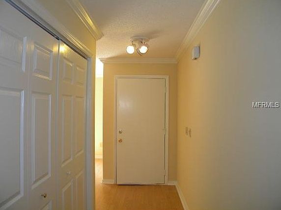 4th image of 105 Des Pinar Ln