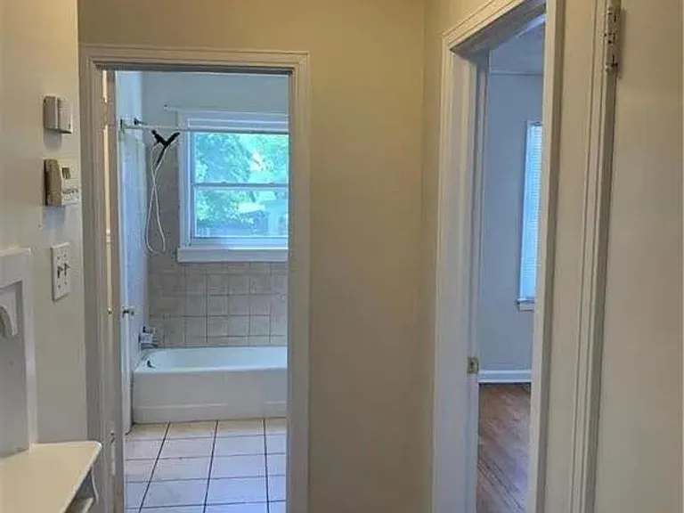 1404 Stevens Ln — Photo 21
